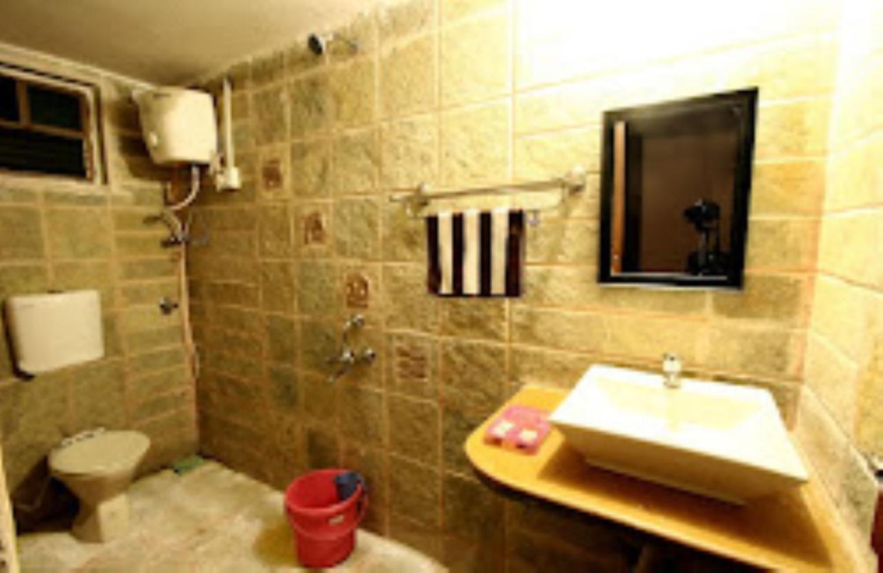 Blue Sea Beach Resort Malvan Ngoại thất bức ảnh