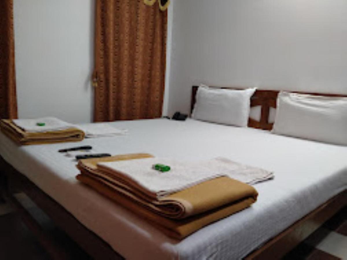 Blue Sea Beach Resort Malvan Ngoại thất bức ảnh
