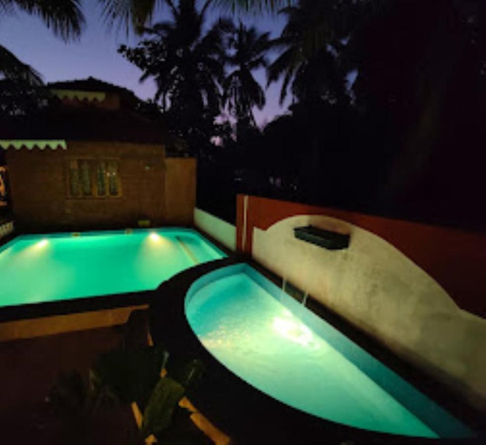 Blue Sea Beach Resort Malvan Ngoại thất bức ảnh